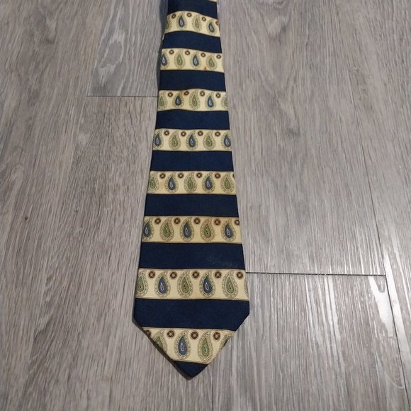 Tommy Hilfiger Paisley Stripe 100% Silk Necktie - Picture 1 of 2